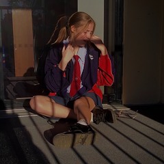 Ellie  Lean