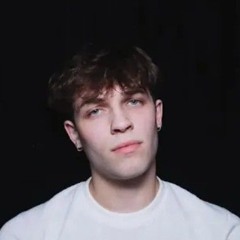 🧡•𝑆𝑡𝑢𝑟𝑛𝑖𝑜𝑙𝑜𝐿𝑜𝑣𝑒𝑟•🧡