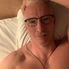 @therealandersoncooper