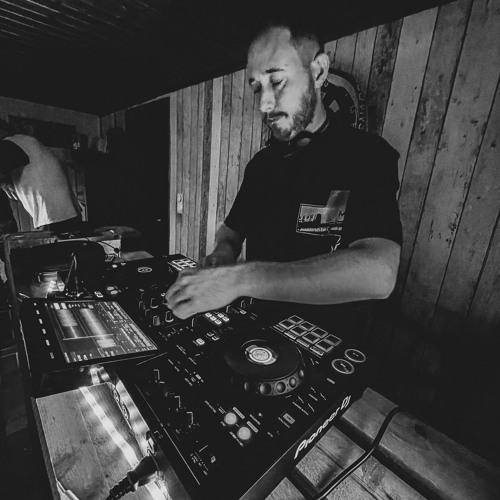 Jonny Benedde - Never Ever (Original Mix)