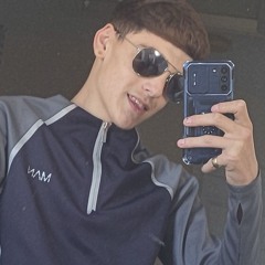 Ethan Davies