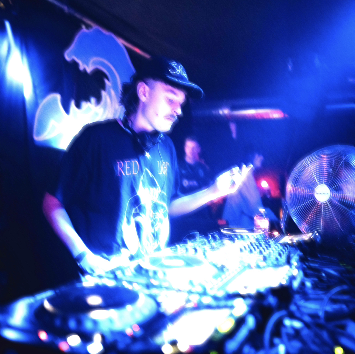 DJ WASSERFALL