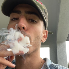 PaulyzWrld