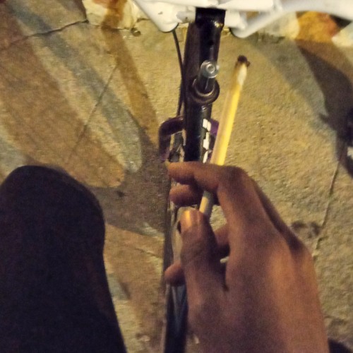 (Mc Leozin B13)-- TÔ DE G3ZÃO DE LONGE PALMIEI O CAVERÃO(MP3_160K).mp3