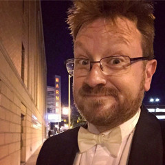 Mell Csicsila/Striking Things