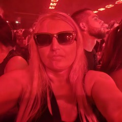 Joanne Techno Enthusiast