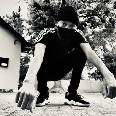 Lawie Mekgwe_Latenyt