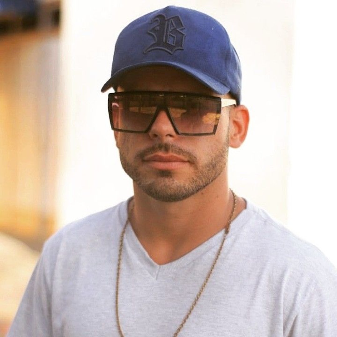 Desalande music’s avatar