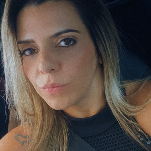 Flávia Lima’s avatar