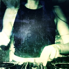 DJ NILÜFER