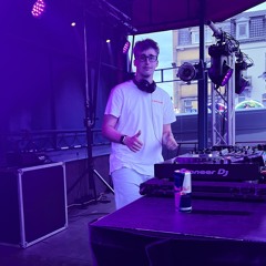 Dj Junior Massive