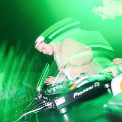 DJ HINCH
