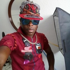 DJSEXYFLOW  AKA MIC KIZZER DJSEXYSLANGZ