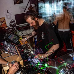 Tek-n-X