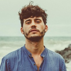 Orchestral, cinematic, contemplative to tragic: Adagio da Solidão for string orchestra