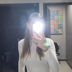 Julie_Bclt