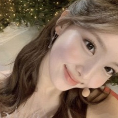 <3