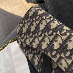 𝒜𝓇𝓌𝒶❤︎︎