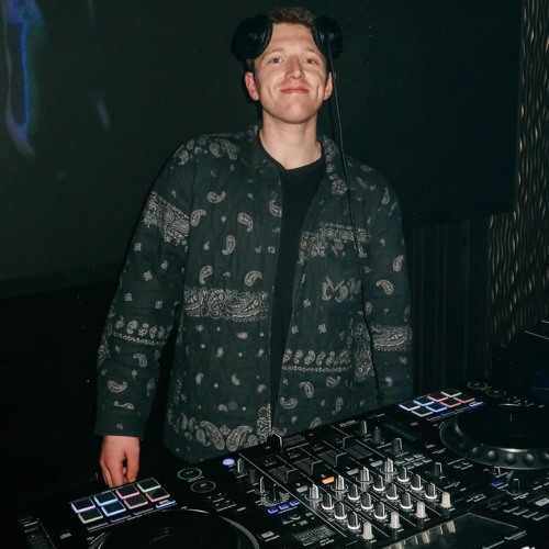 DJ SUDZ’s avatar