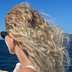 Larisa Marcu