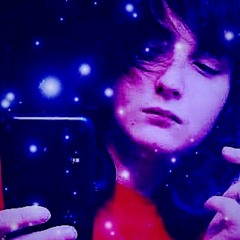 𖠞 KЯiZzPlutøHəndrxx 𖠞
