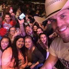 Dustin Lynch