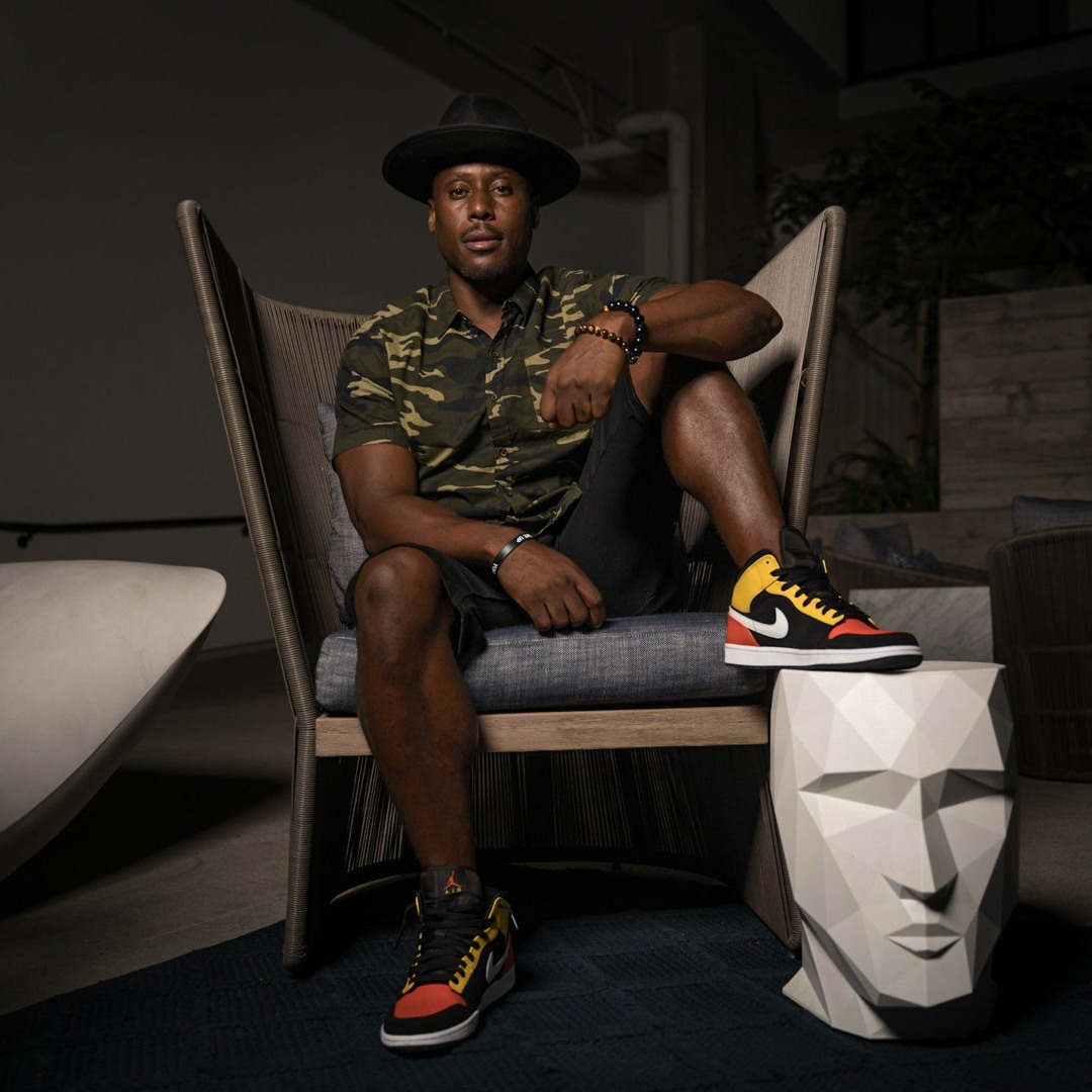 Stream NOÉL music | Listen to songs, albums, playlists for free on