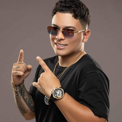 Winn Alvarez✪