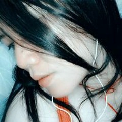 R'Va Lee
