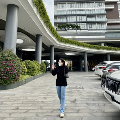 Hậu Péooo