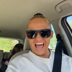 Layla Karolina Layla
