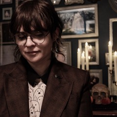 Lindsay Jø Nustra Karnats