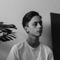 Benjamin Rhys