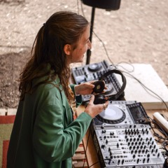 housy/funky sets