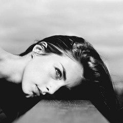 Sara Naeini-Esharate Nazar