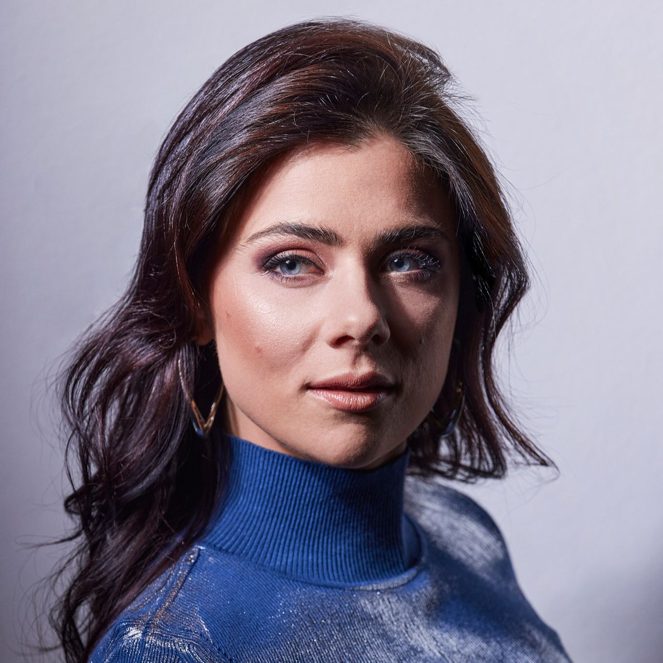 Laura van Dam