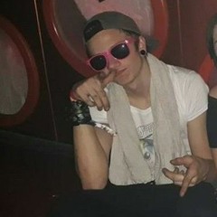 Ev3rT.!