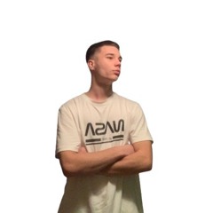DániL