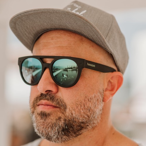 Javi Cascales artist photo