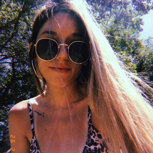 Carolina Mora’s avatar