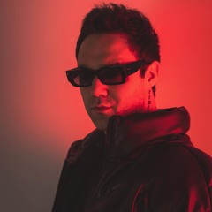 YÜX