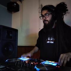 DISTORTED BASS