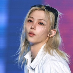 Felix Yongbok Lee (Offline, ᴍʏ ʟɪꜰᴇ ɪꜱ ꜱᴏ ᴜɴꜰᴀɪʀ)