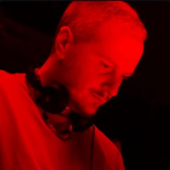 Nick Danceson (₦ ł ₭ Ʉ)