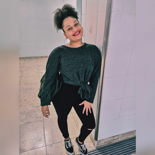 Vanessa Sequeira’s avatar