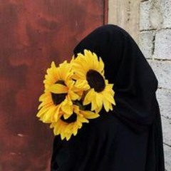 تُقىٰ خالد.