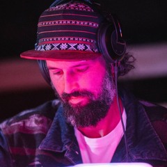 MIKE WINNER