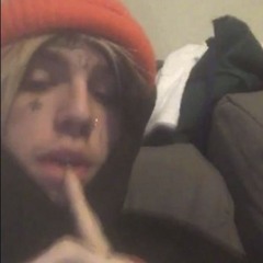 рэп на микрофоне