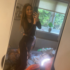 Ellie Campbell