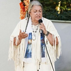 Terri Rivera Sings With Ravens